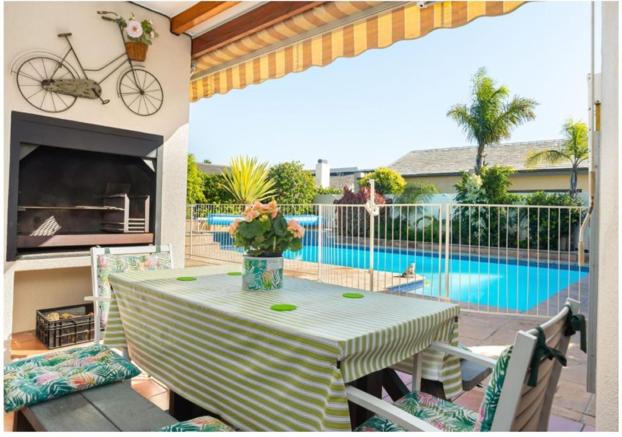 Meerendal Cottage-Affordable Luxury-Private Garden With Pool & Hot Tub Kapstaden Eksteriør billede