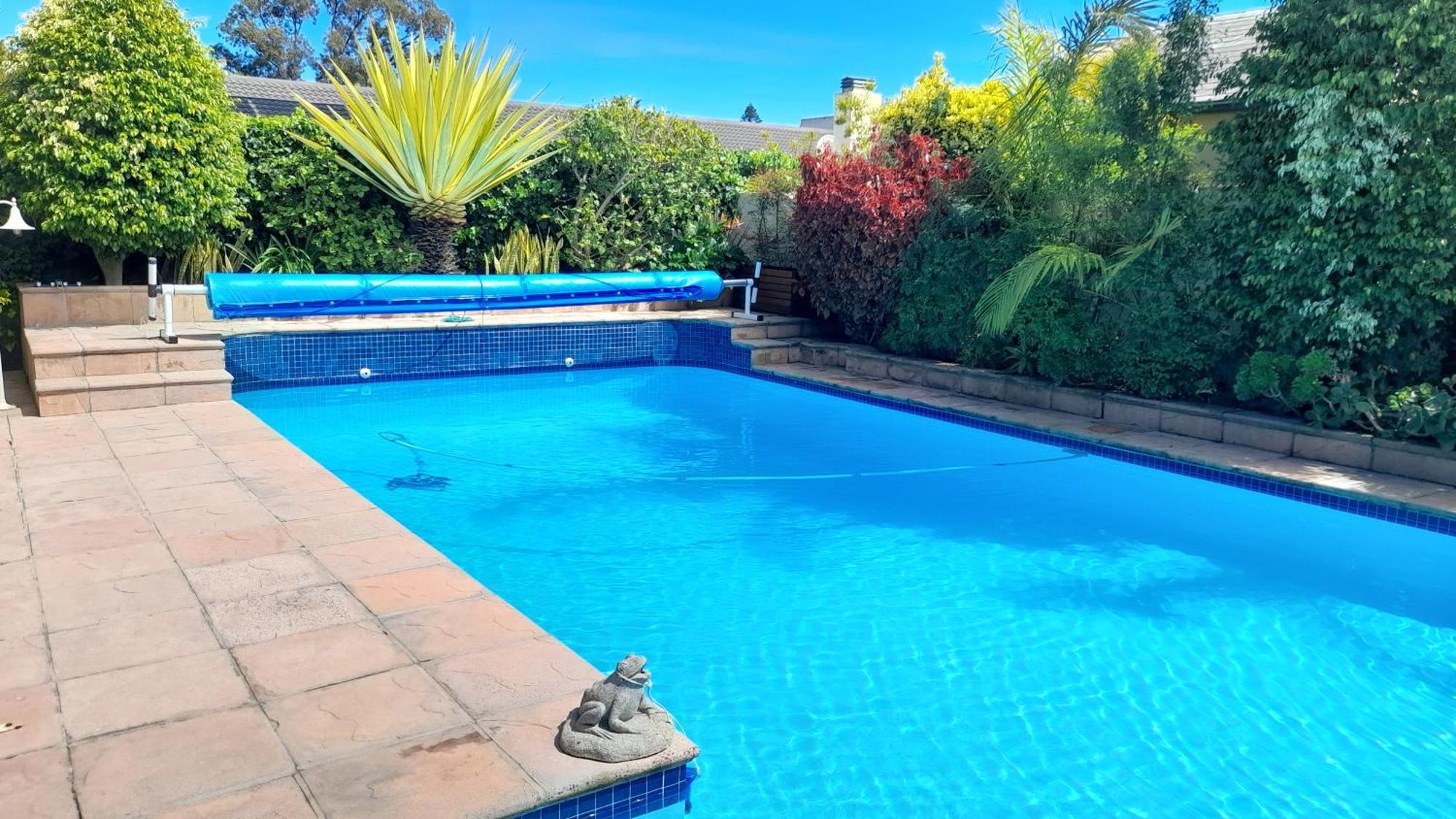 Meerendal Cottage-Affordable Luxury-Private Garden With Pool & Hot Tub Kapstaden Eksteriør billede