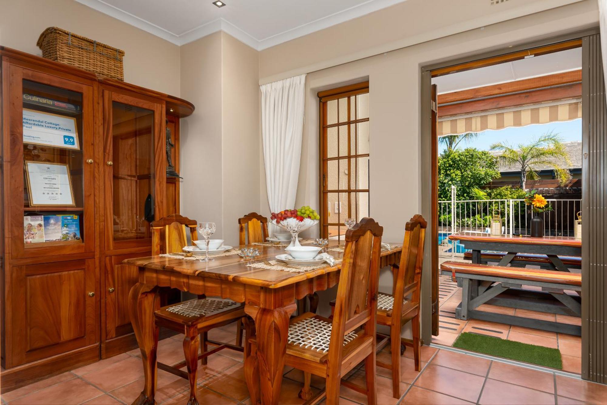 Meerendal Cottage-Affordable Luxury-Private Garden With Pool & Hot Tub Kapstaden Eksteriør billede