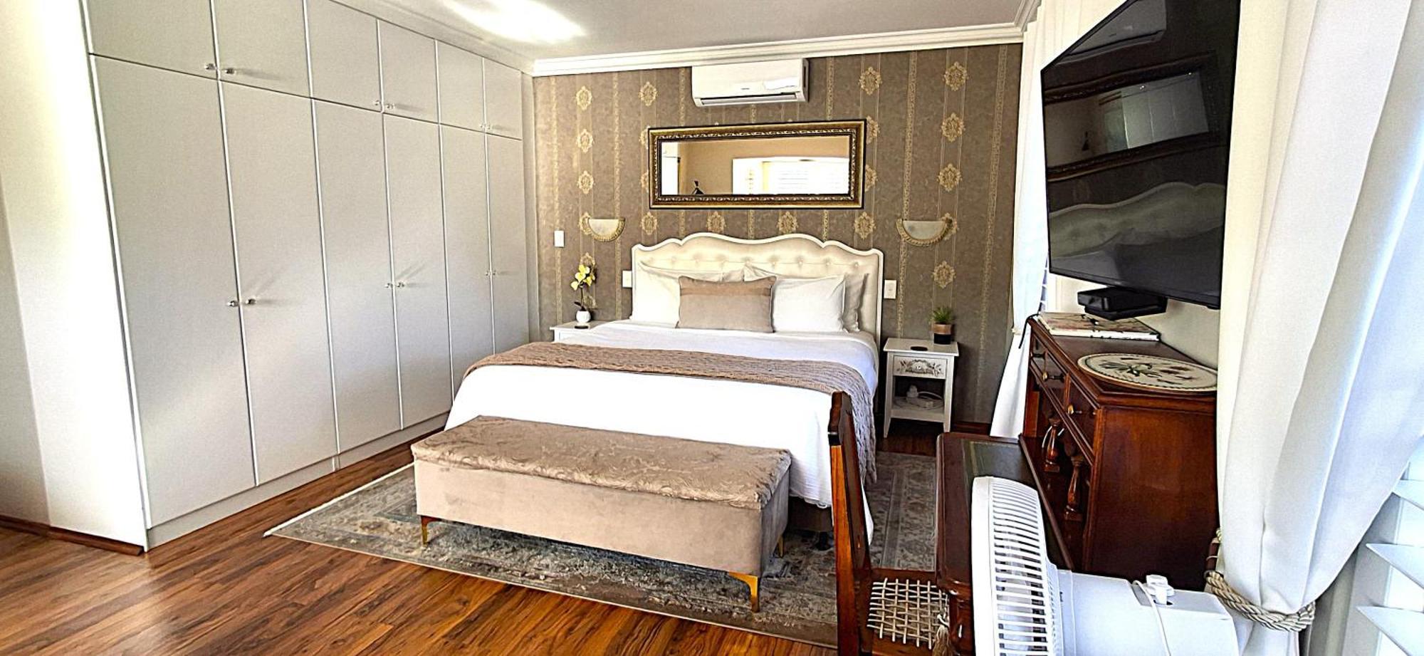 Meerendal Cottage-Affordable Luxury-Private Garden With Pool & Hot Tub Kapstaden Eksteriør billede